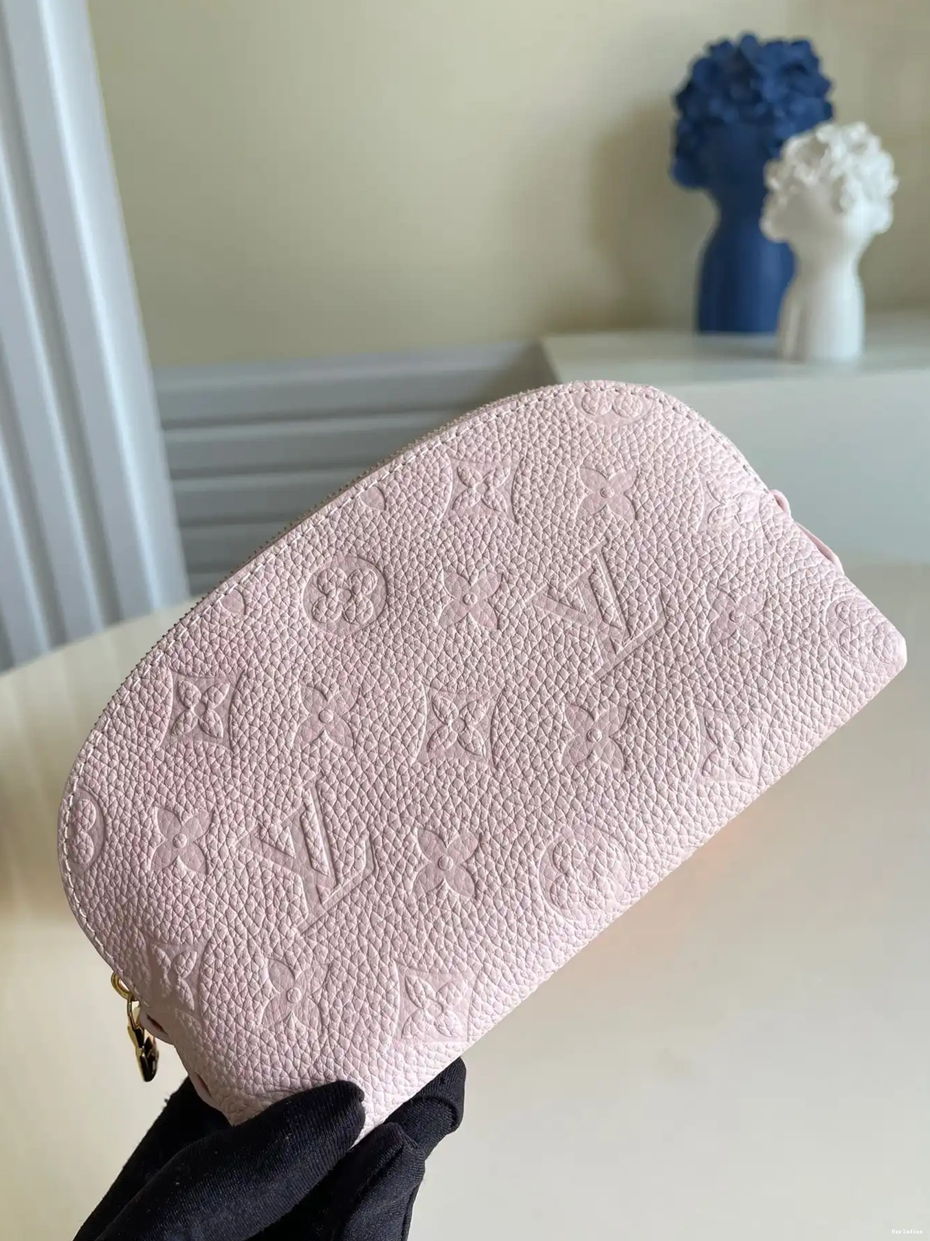 Cheap COSMETIC LOUIS POUCH VUITTON 0701